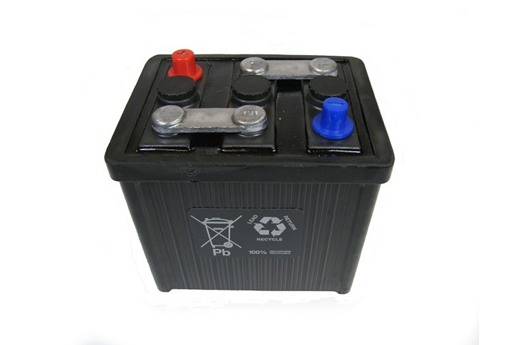 Batterie en plastic noir 6V 100 Amp. BL ET B