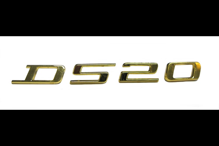 Emblême volet arrière "DS20"