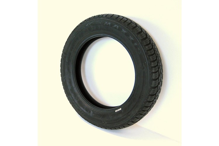 M+S BAND MAXXIS 135/80 R15